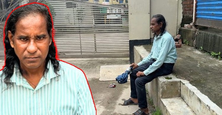চাকরি ফিরে পেতে প্রতিবাদ, এক বছর ধরে কারখানার সামনে অবস্থান